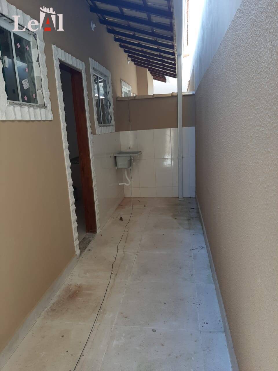 Casa à venda com 2 quartos, 70m² - Foto 12