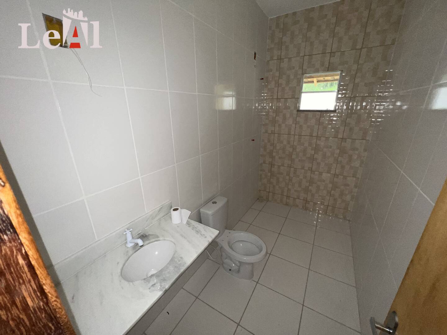 Casa à venda com 2 quartos, 360m² - Foto 12