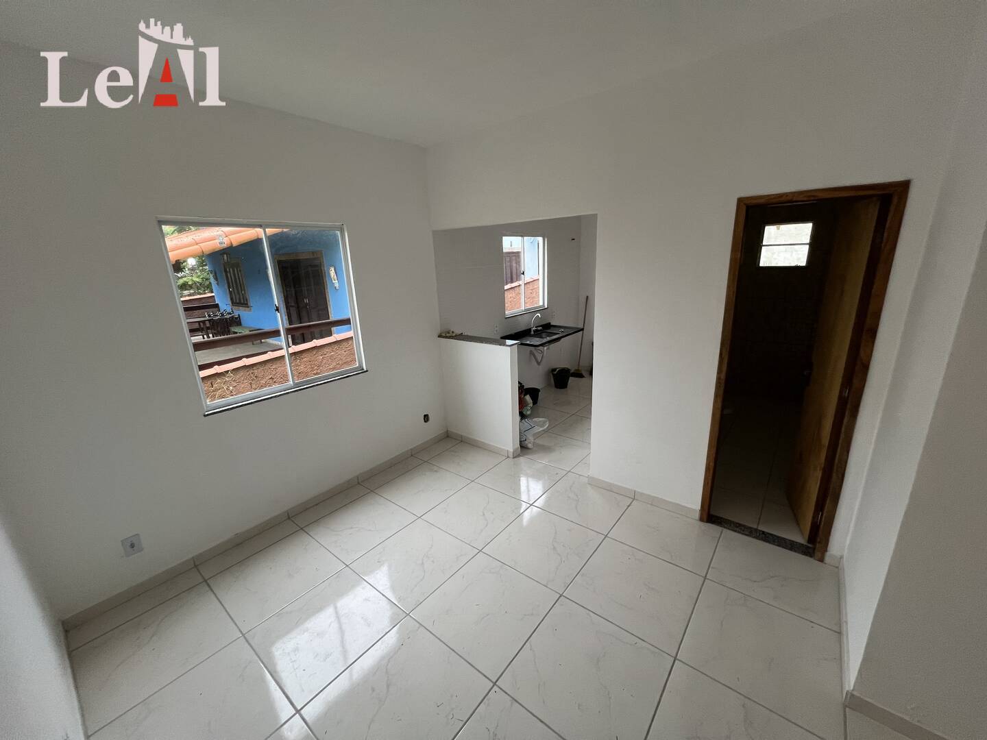 Casa à venda com 2 quartos, 360m² - Foto 15