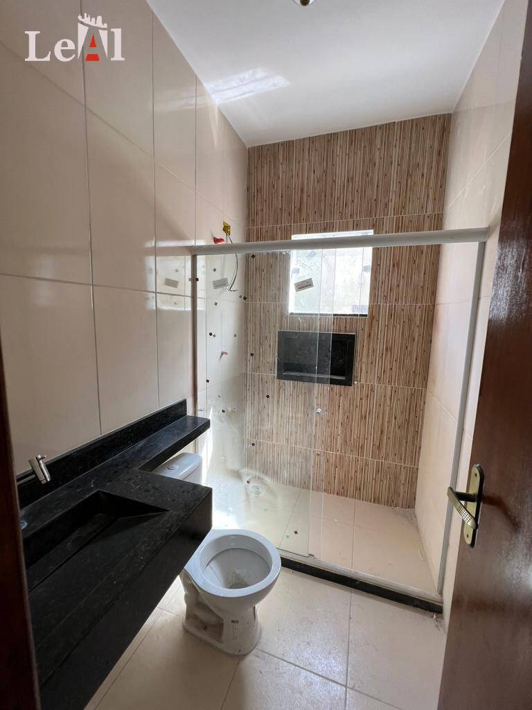 Casa à venda com 3 quartos, 220m² - Foto 5