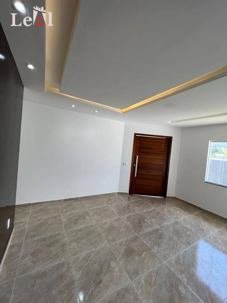 Casa à venda com 3 quartos, 220m² - Foto 8