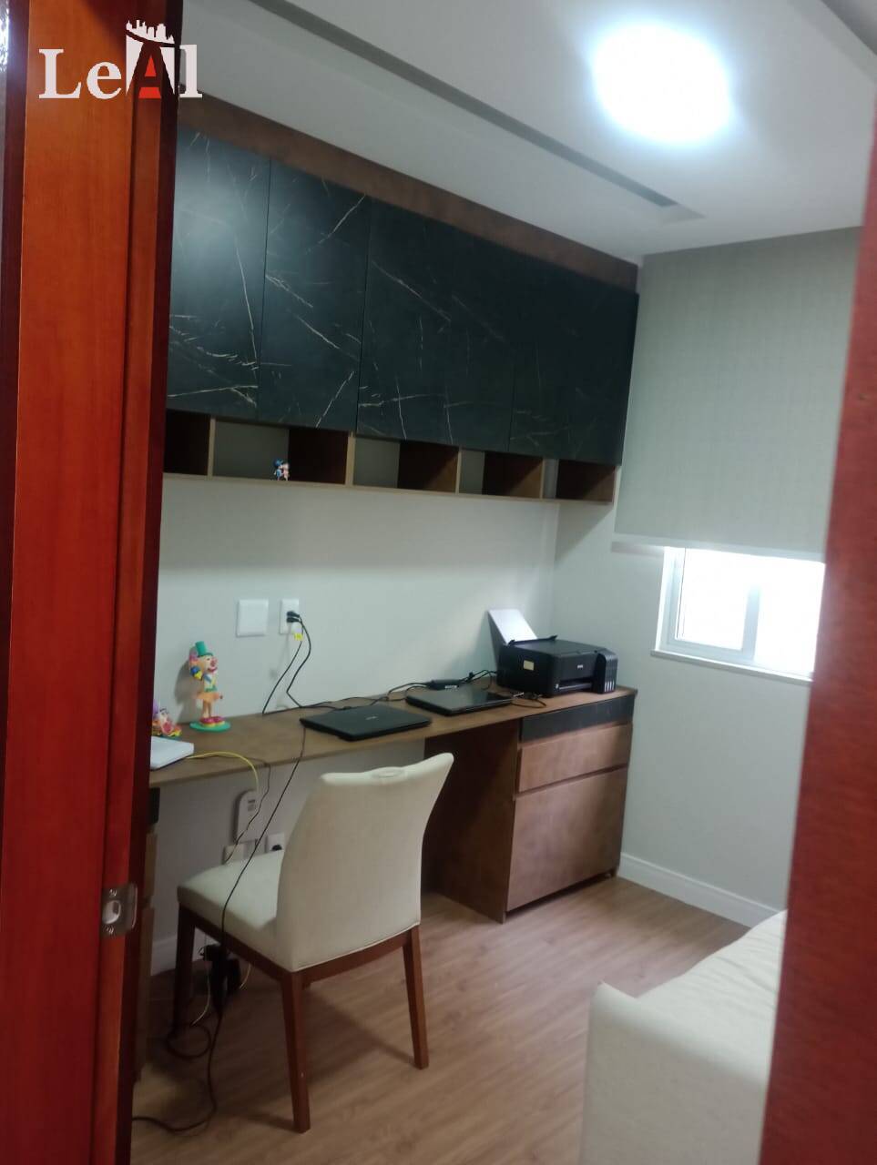 Casa à venda com 4 quartos, 200m² - Foto 3