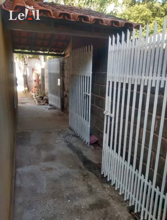 Casa à venda com 3 quartos, 300m² - Foto 9