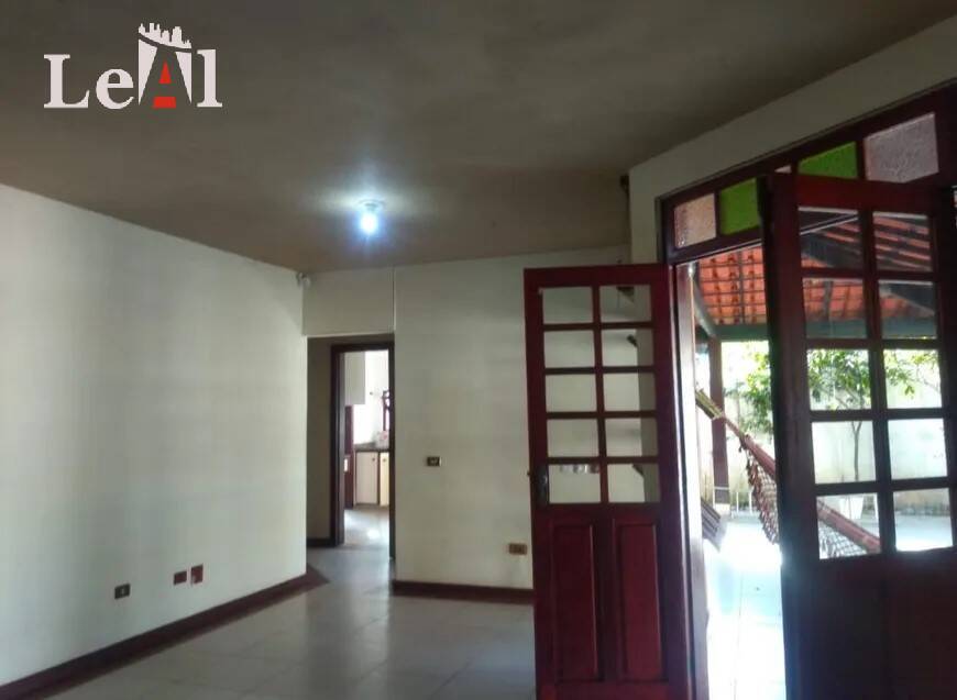 Casa à venda com 3 quartos, 300m² - Foto 21